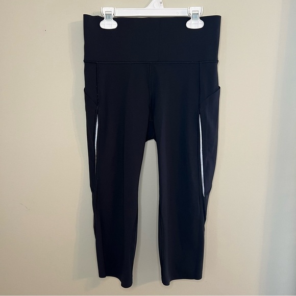 LULULEMON Pace Perfect Crop 17” Black 6 - Picture 4 of 9